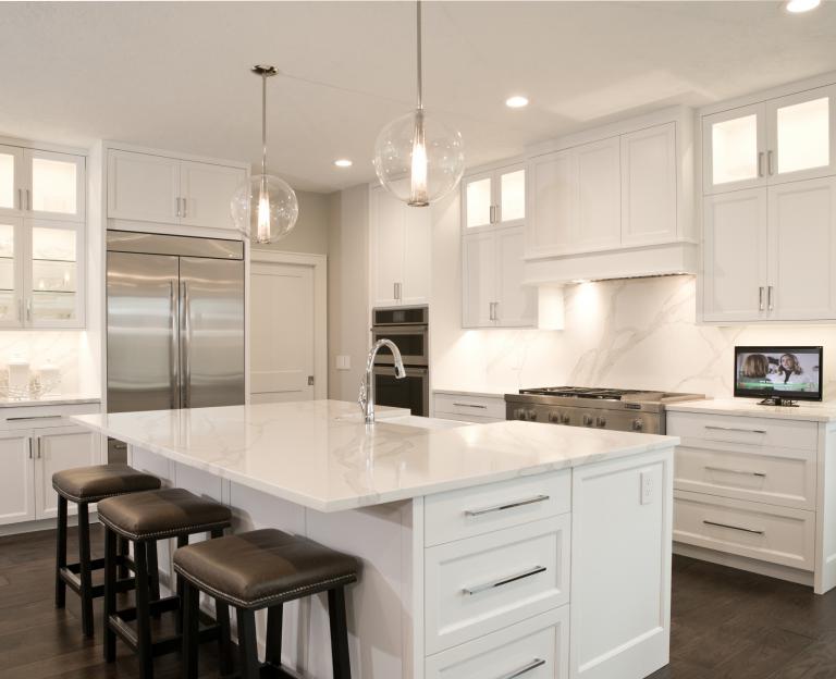 Quartz counters & backsplash